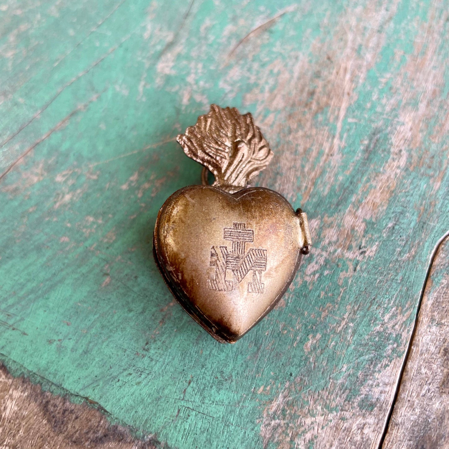 Sacred Heart Tin Ex Voto Milagros Locket