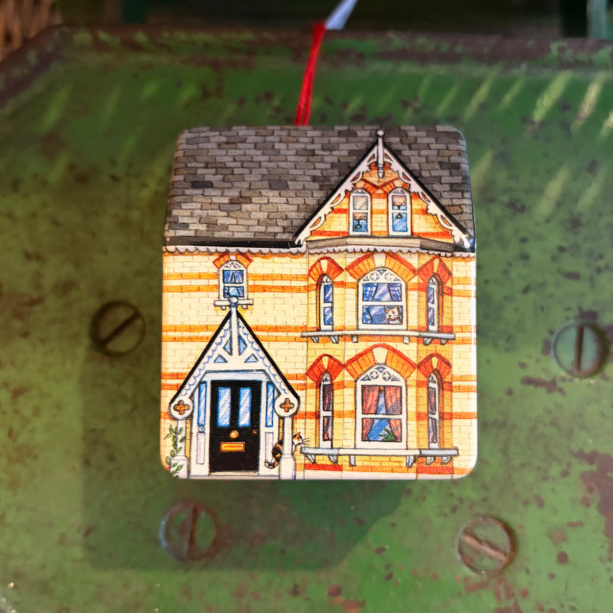 Bar design sweetie tin by Dana Kubick