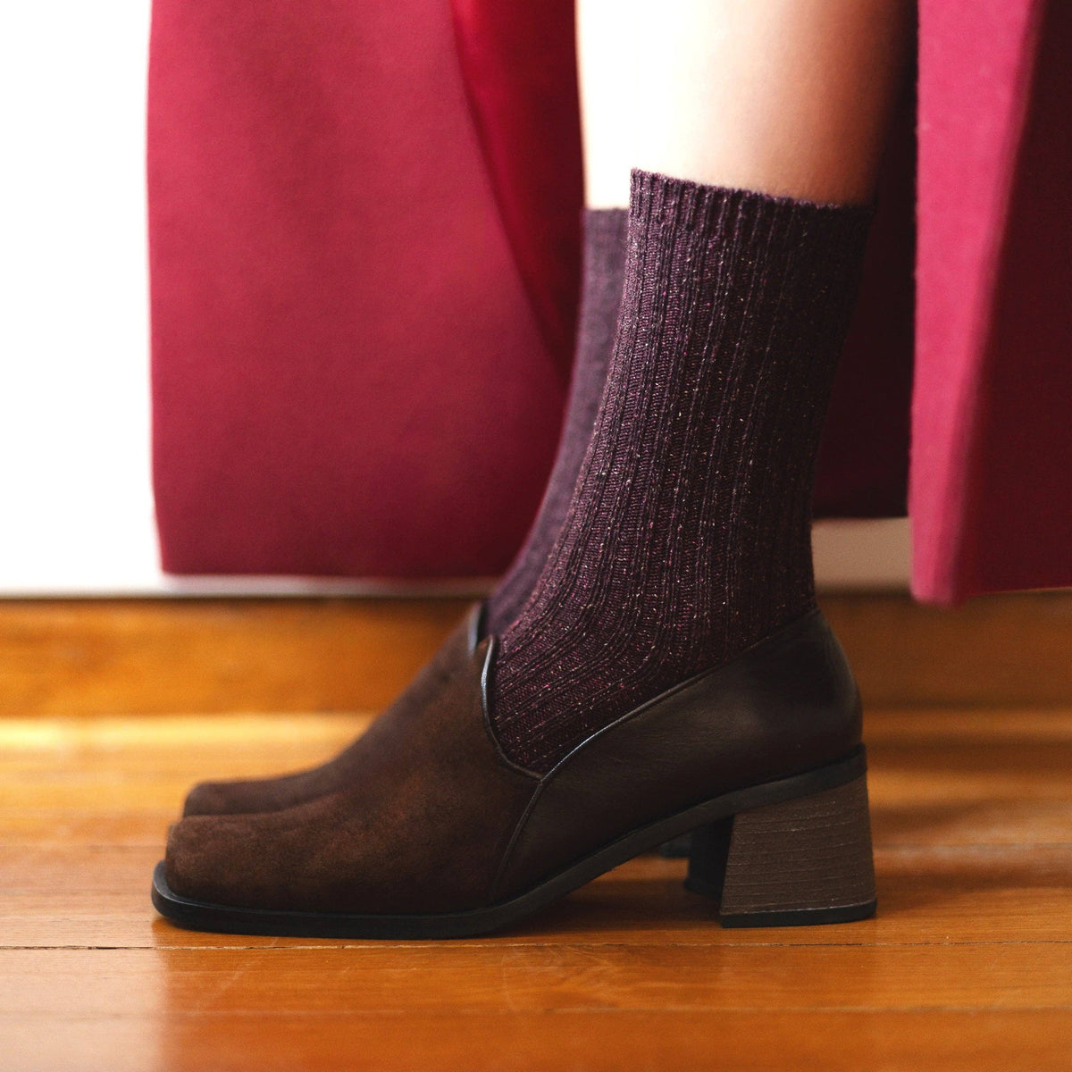 Silk & Wool Dust Star Socks - Burgundy