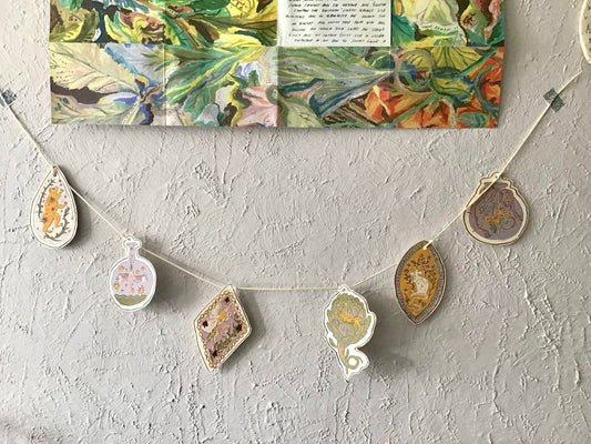 Paper Garland -Magpie Mouse Magic