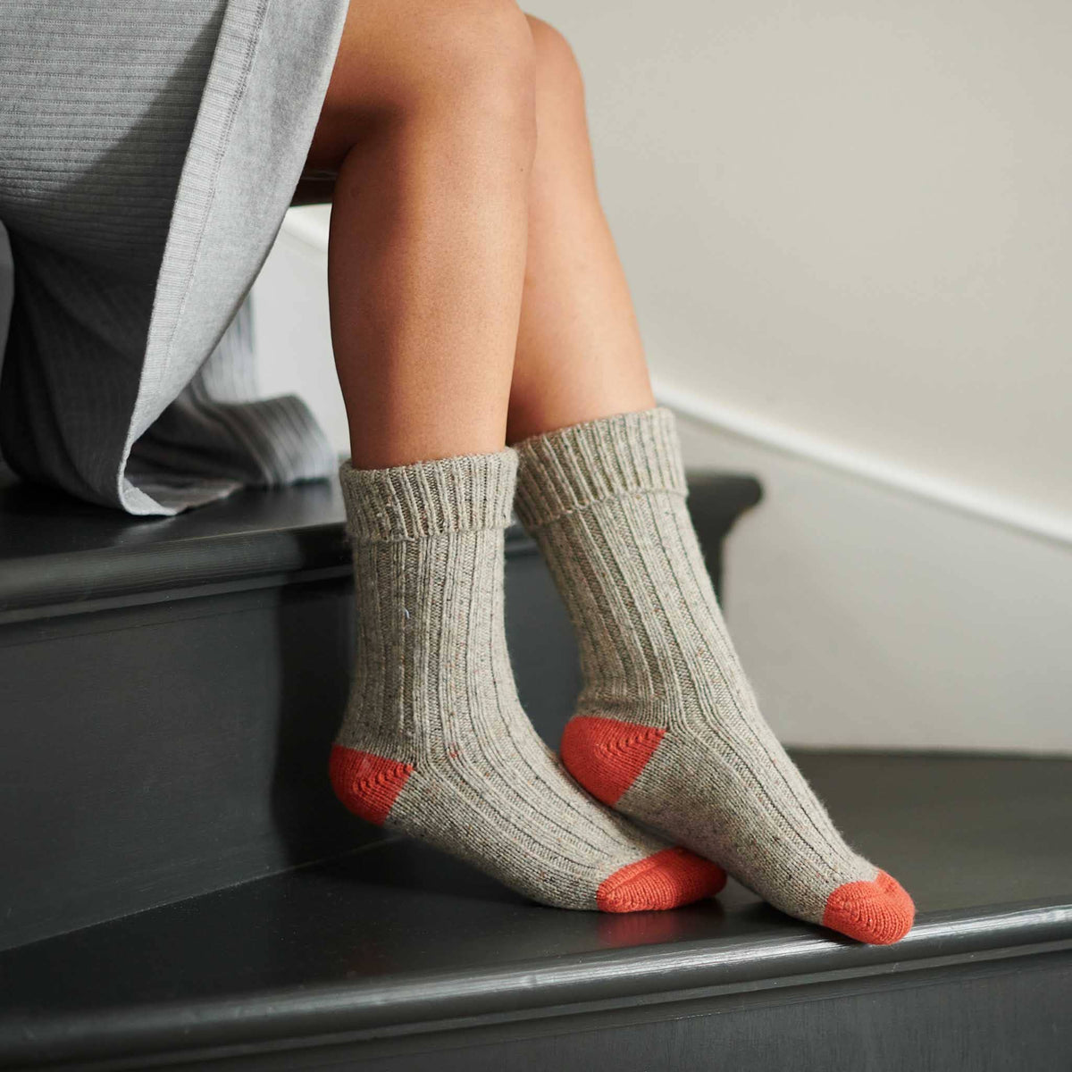Recycled Lambswool & Silk Ribbed Socks (+colours)