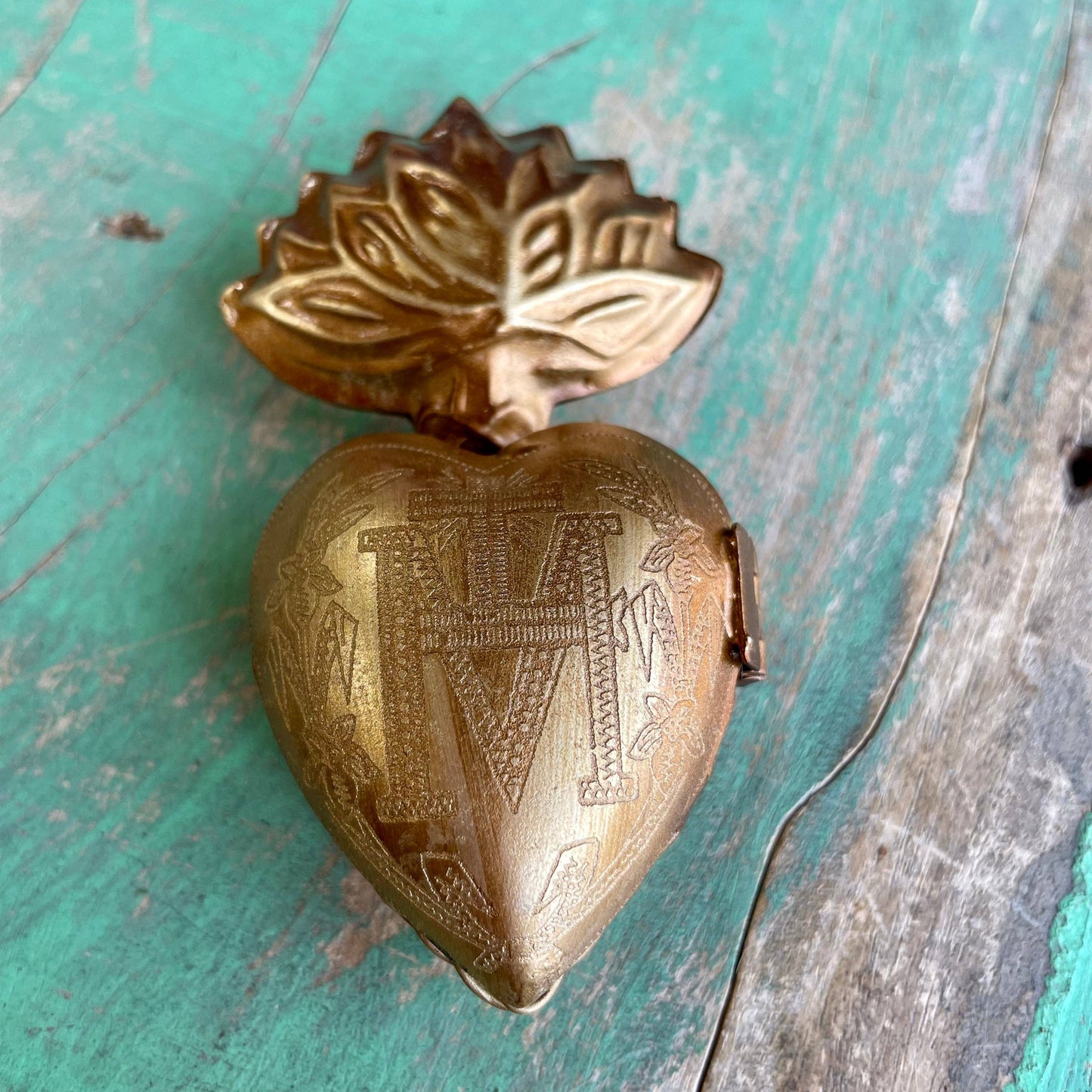 Sacred Heart Tin Ex Voto Milagros Locket
