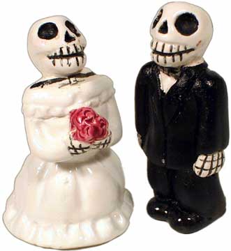 Cusco Bride & Groom Skeleton