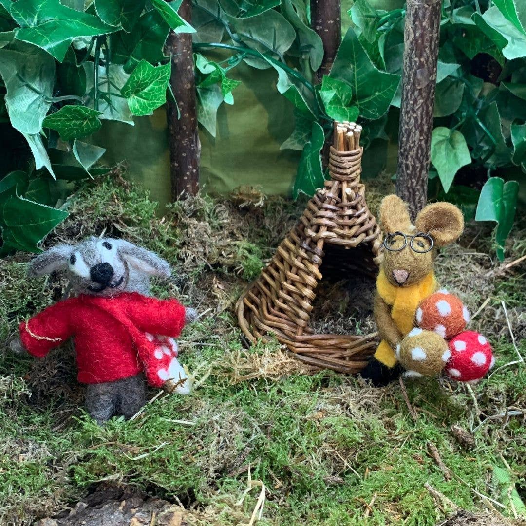Handmade Needle Felt Oliver Mouse Mushroom