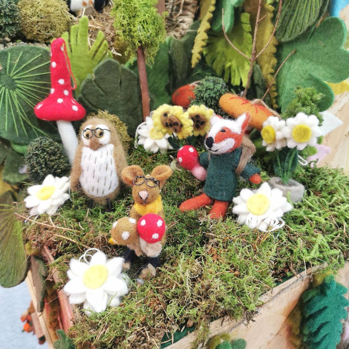 Handmade Needle Felt Oliver Mouse Mushroom